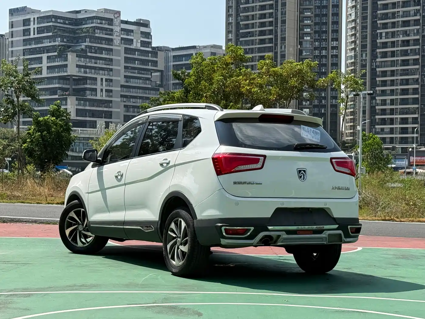 Baojun 560 2016 2016 1.5T Manual Luxury