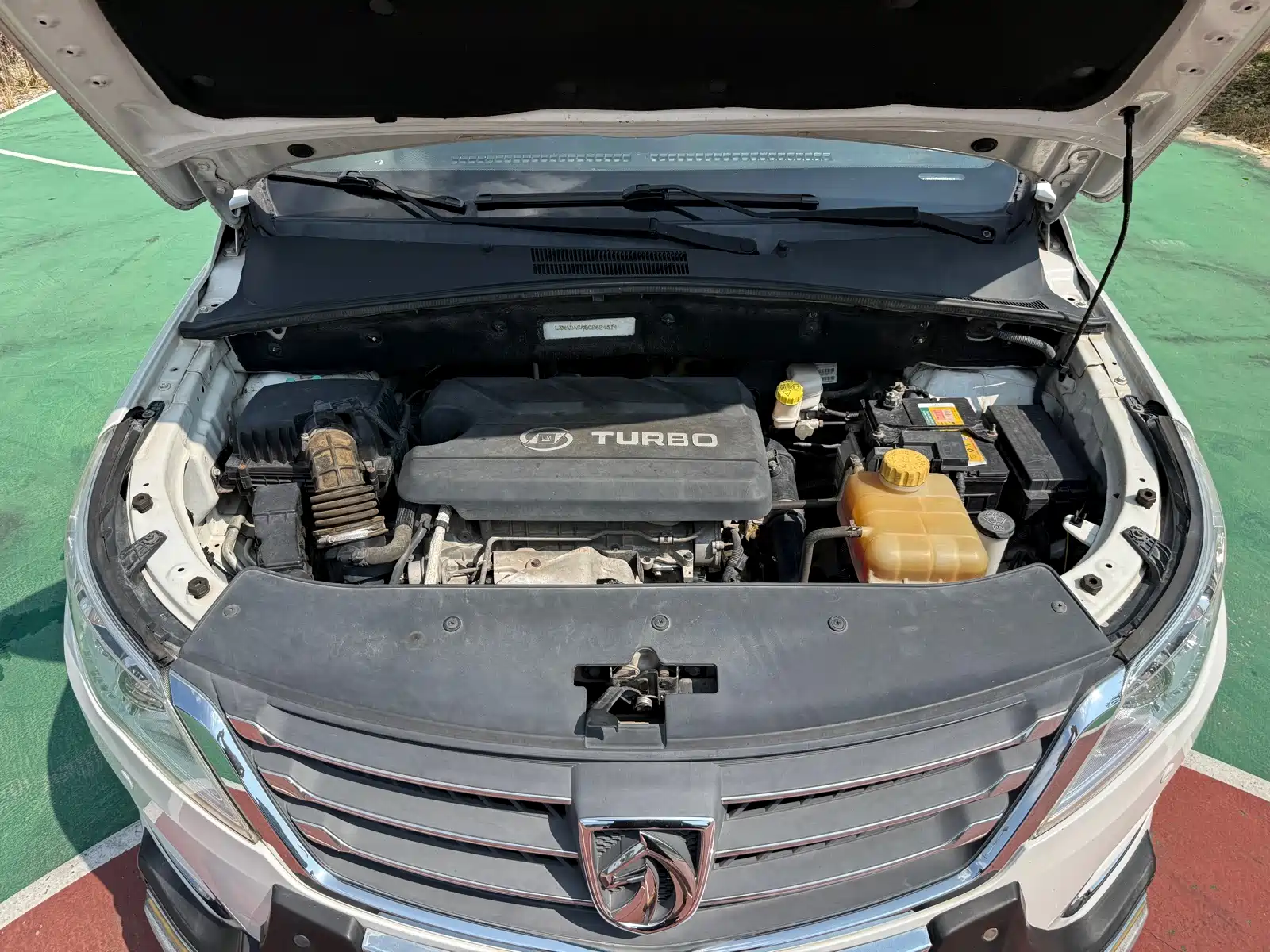 Фото 17 - Baojun 560