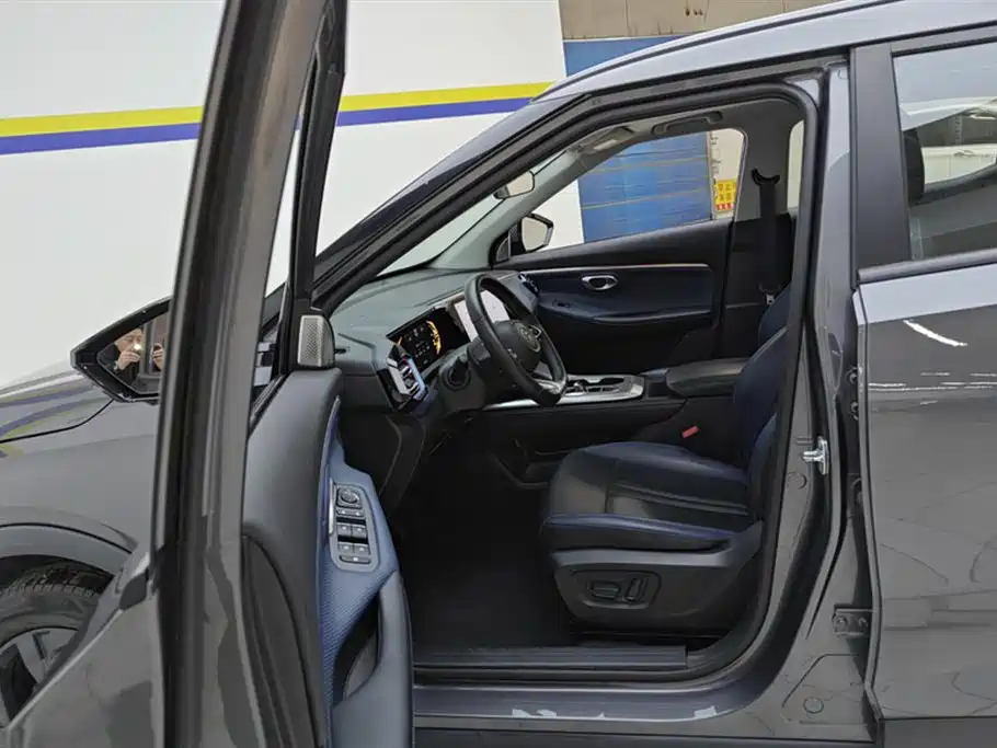 GAC Trumpchi Trumpchi GS3 2023 Shadow Speed 270T Smart Power Edition фото 9