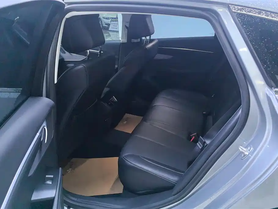 Buick LaCrosse 2023 28T Premium Edition фото 11
