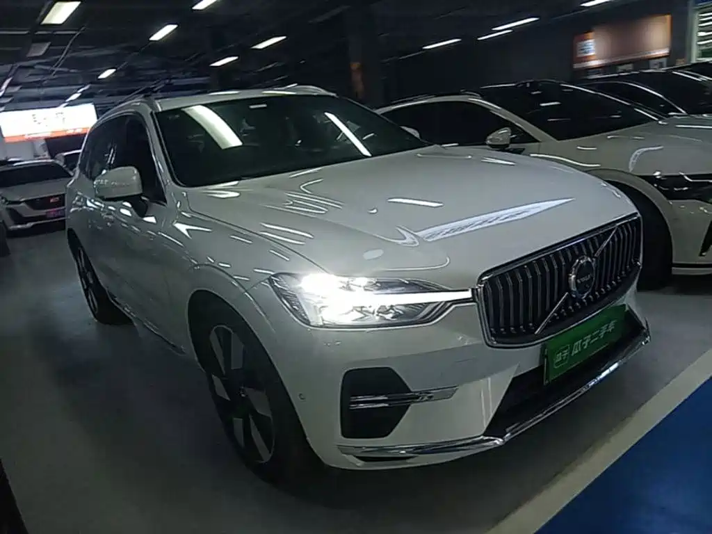Volvo XC60 Plug-in Hybrid 2024 2024 T8 PHEV Long Range AWD Smart Elegance Luxury Edition