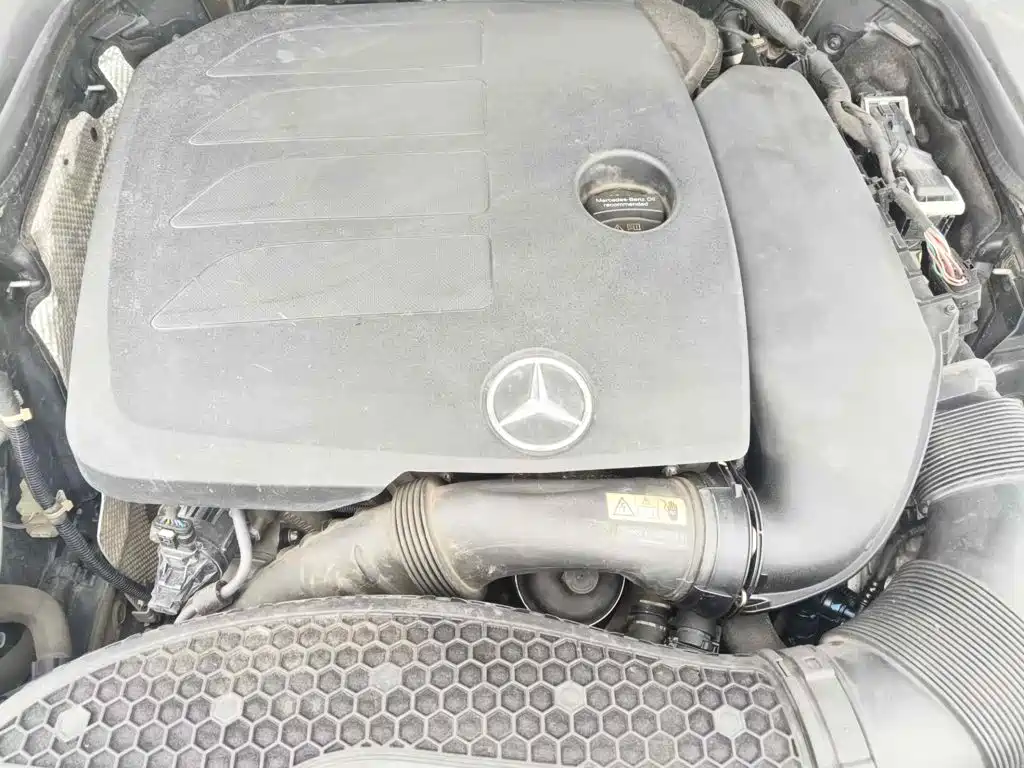 Mercedes-Benz E-Class, миниатюра 3