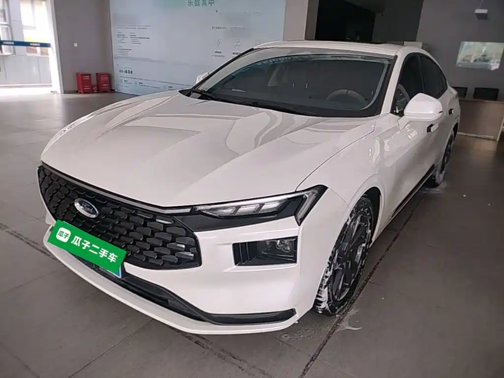 Ford Mondeo 2025 2.0T EcoBoost Luxury