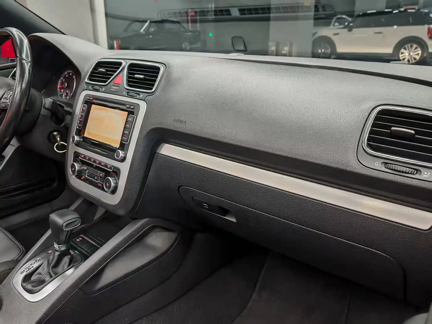 Volkswagen Eos 2010 2.0TSI DSG Luxury фото 29