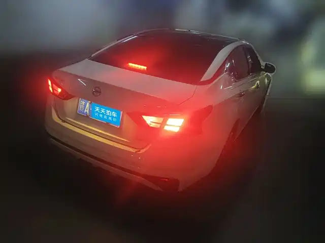 Nissan Teana 2021 2.0L XL Comfort — фото 5