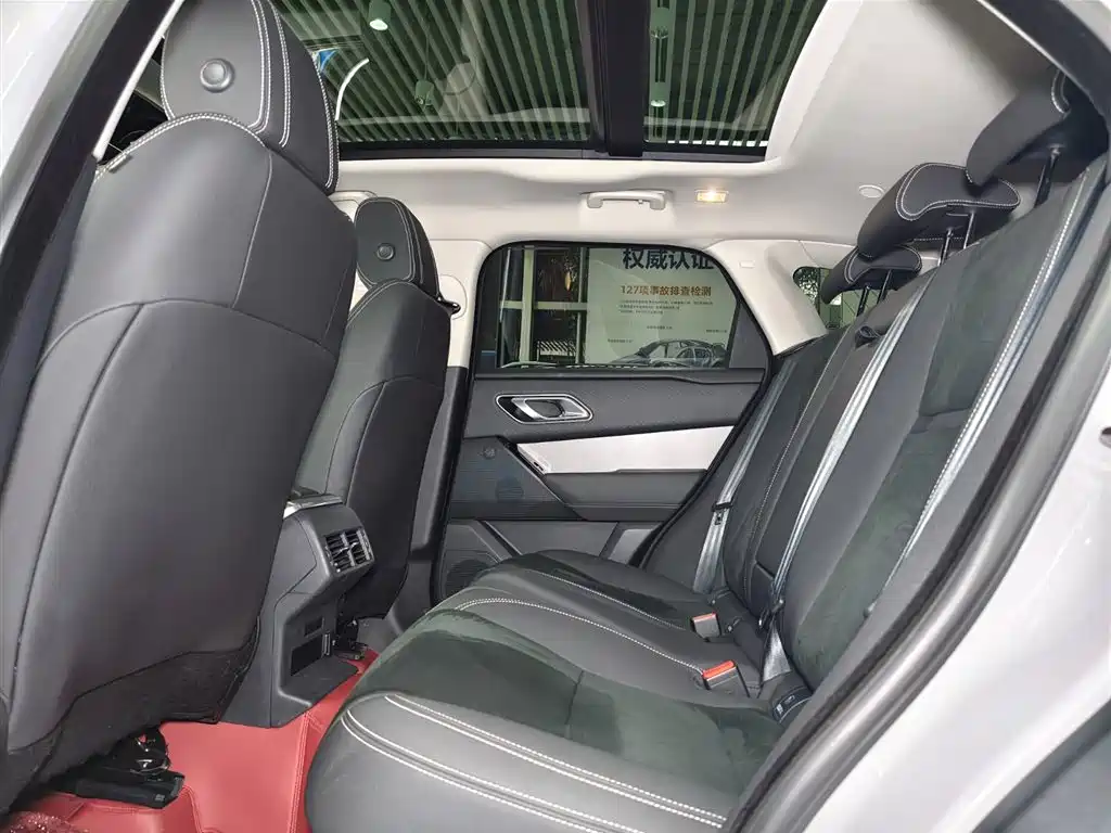 Land Rover Range Rover Velar 2021 P250 фото 16