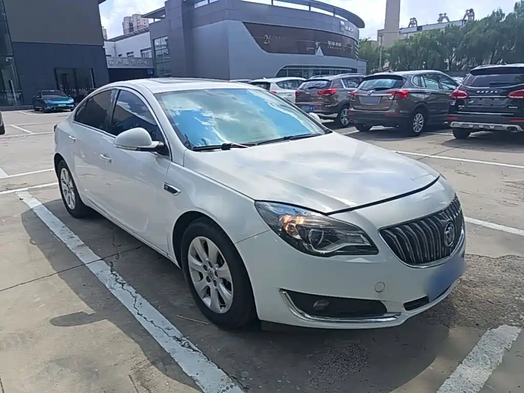 Фото 4 - Buick Regal