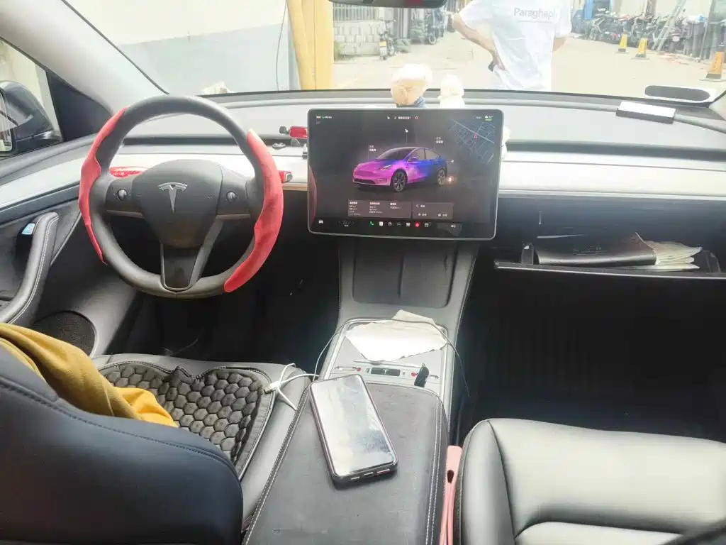 صورة 12 - Tesla Model Y