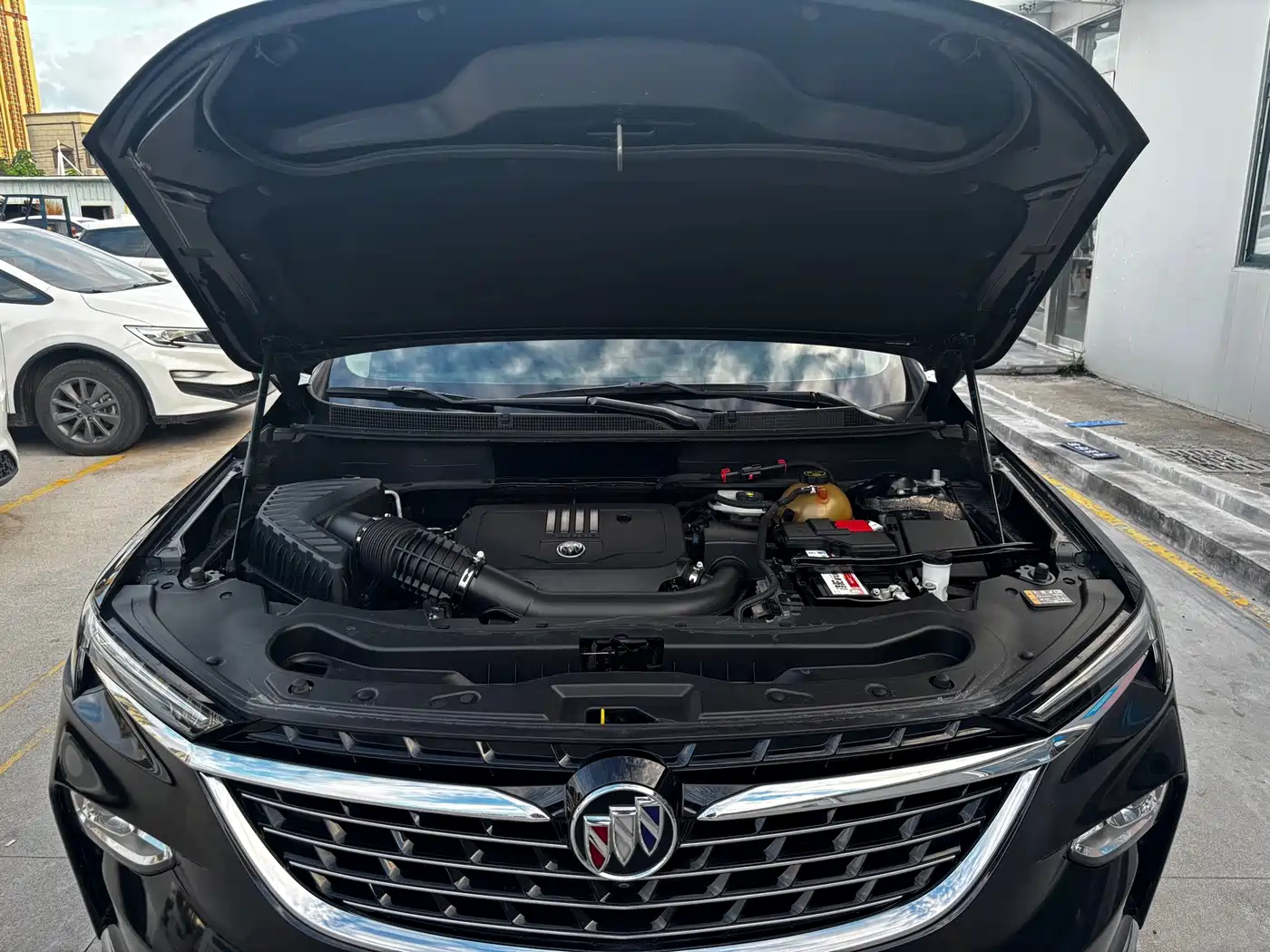 Фото 17 - Buick Enclave