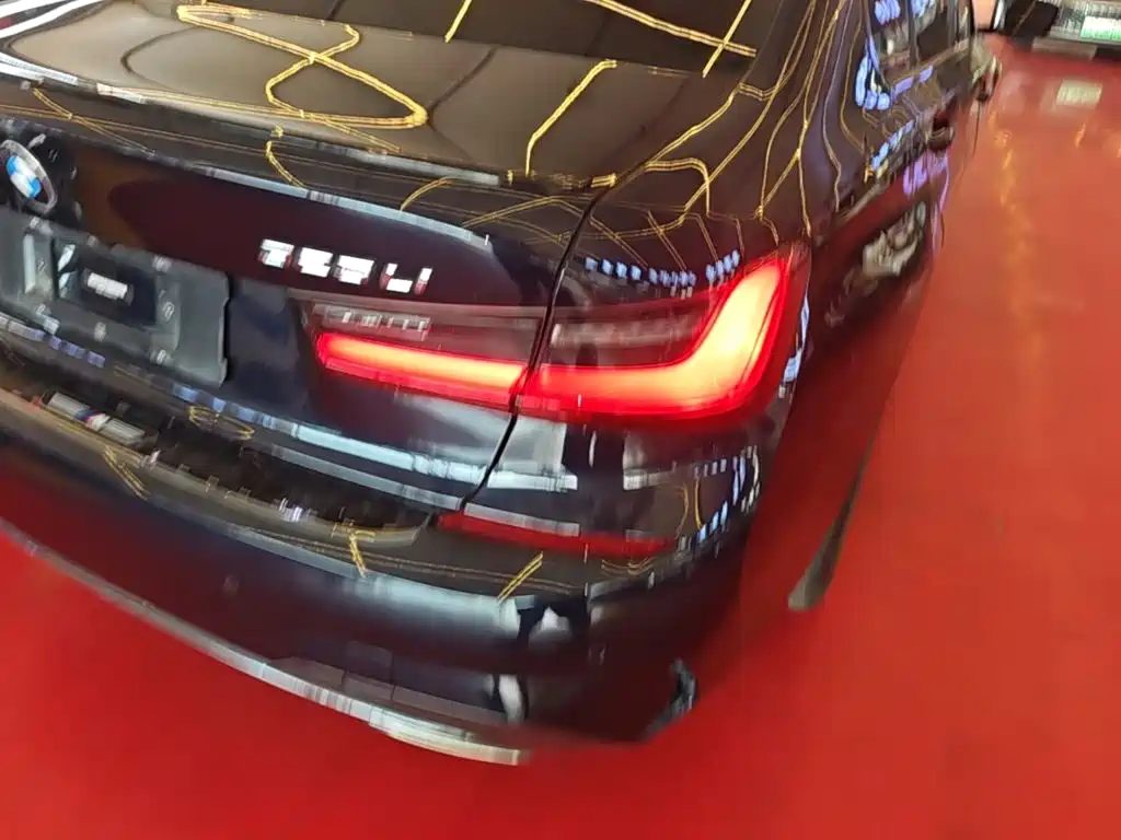 BMW 3-SERIES