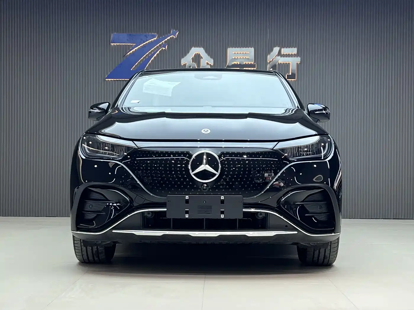 MERCEDES-BENZ EQE SUV