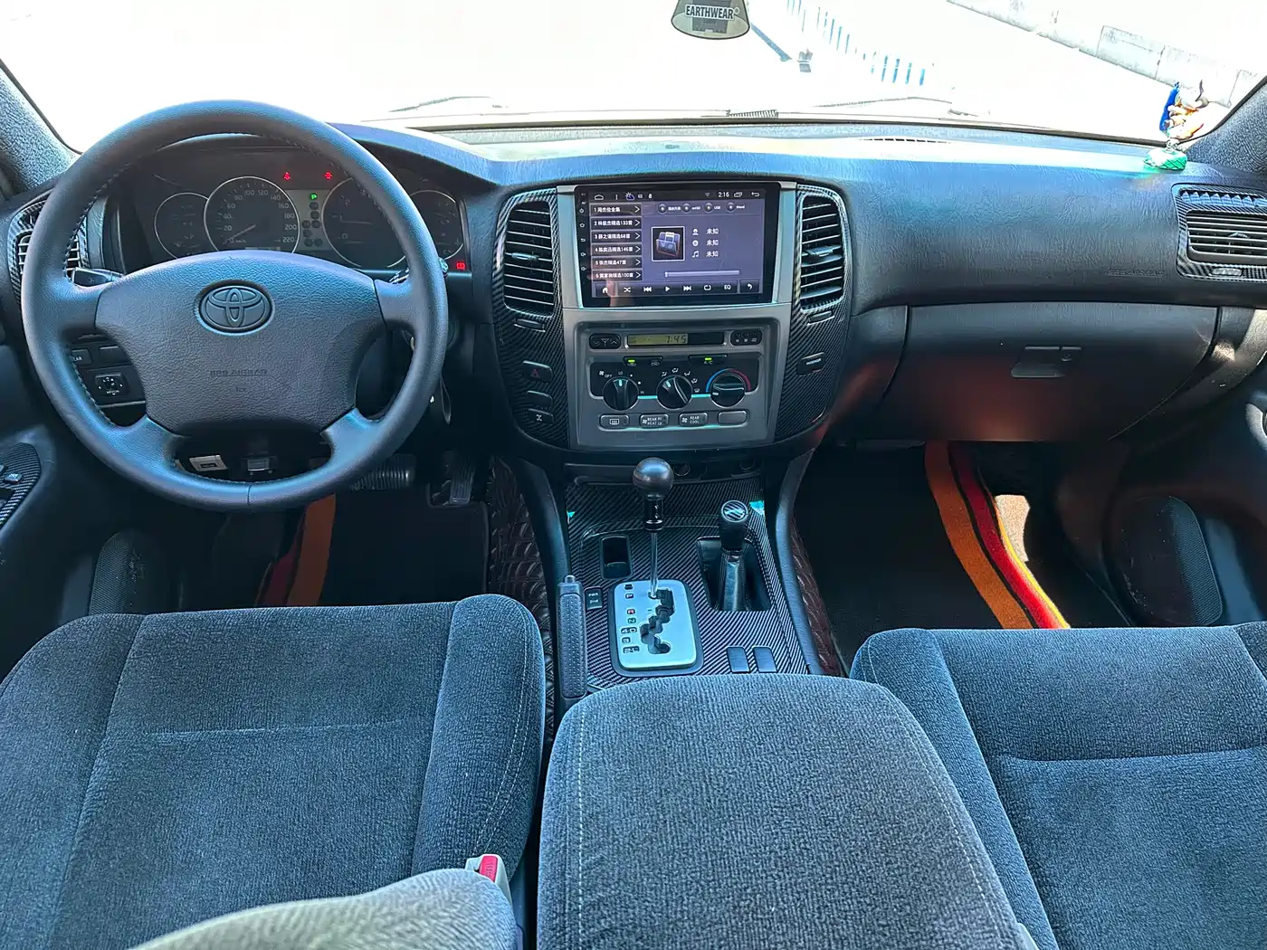 Toyota Land Cruiser 2005 4.7L Automatic GX-R фото 5