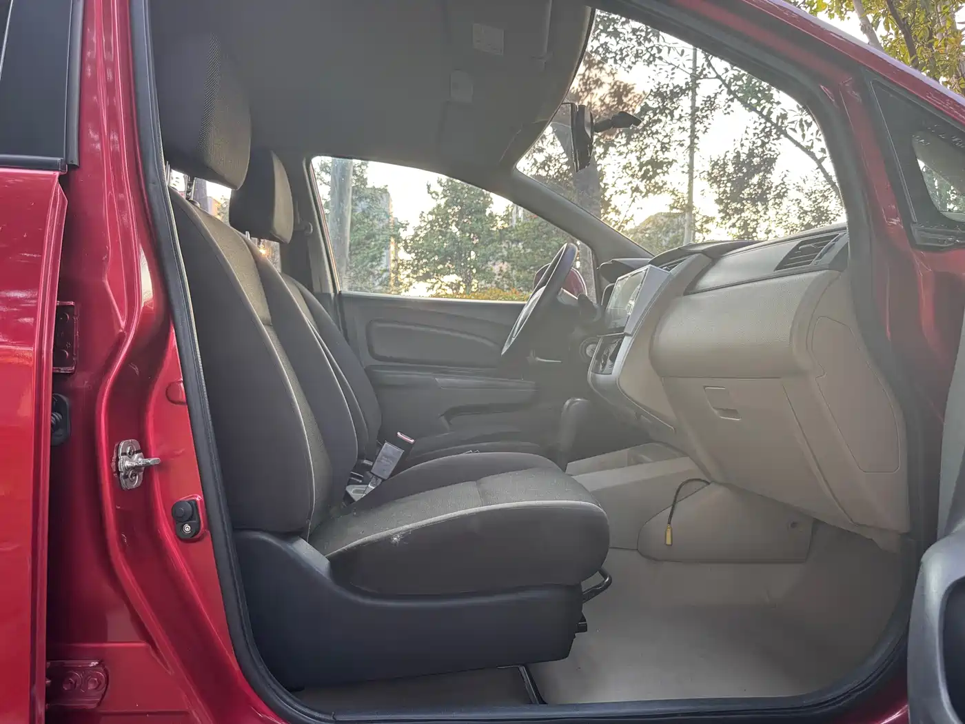 Venucia R50 2013 2013 1.6L Auto Fashion