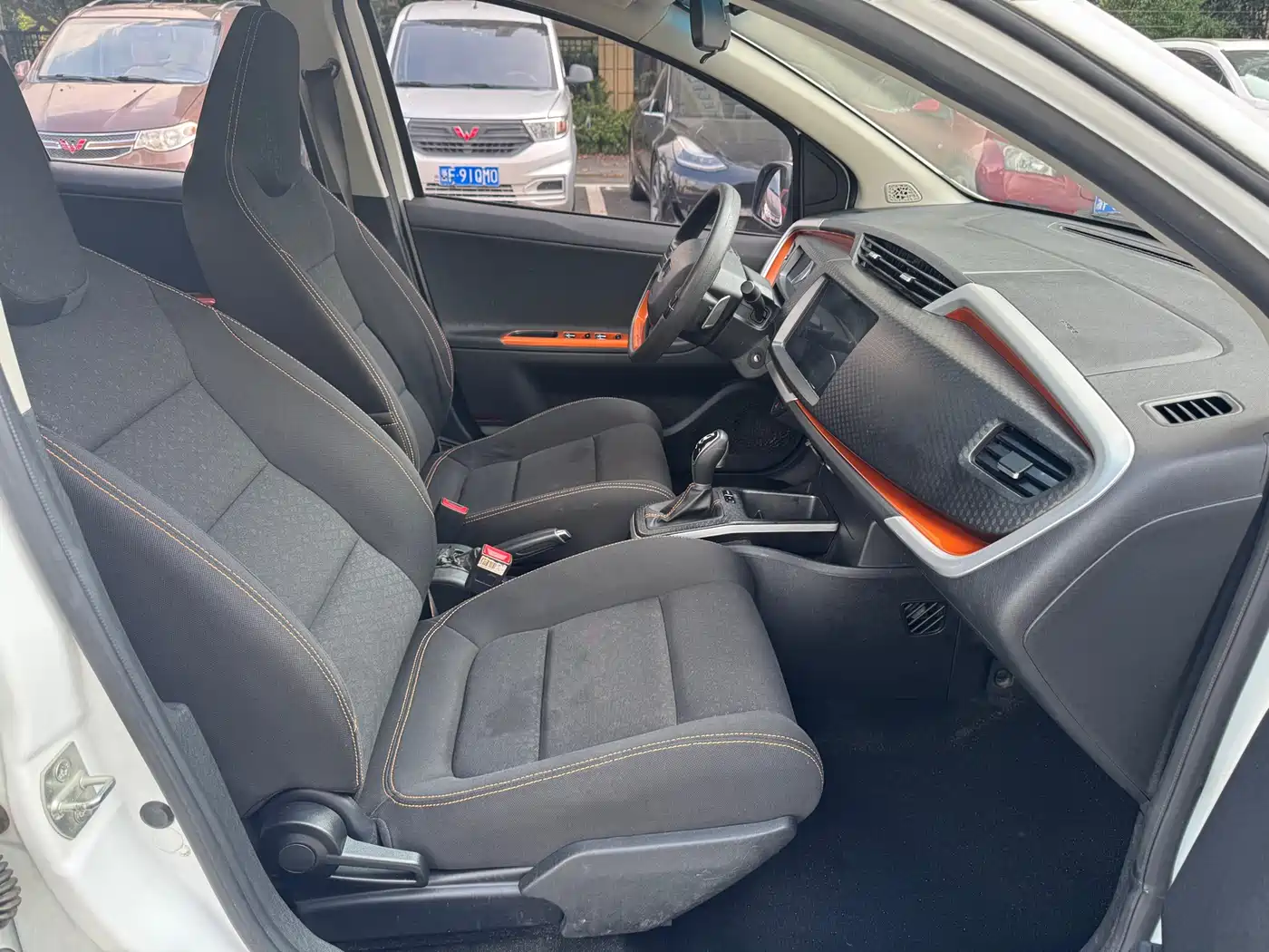 Geely Yuanjing X1 2018 2017 1.3L Auto Fun Edition