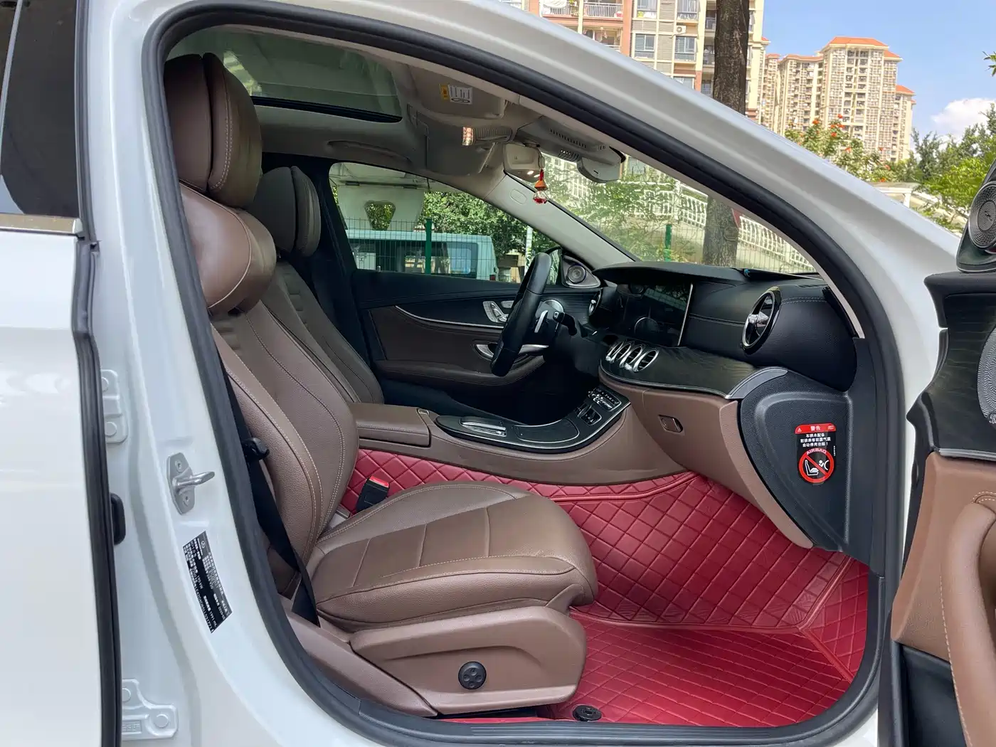 Mercedes-Benz E-Class 2020 Facelift E 300 L Sport Exclusive фото 10