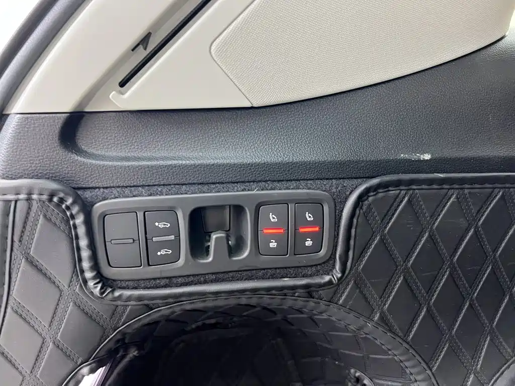 Photo 37 - Audi Q7