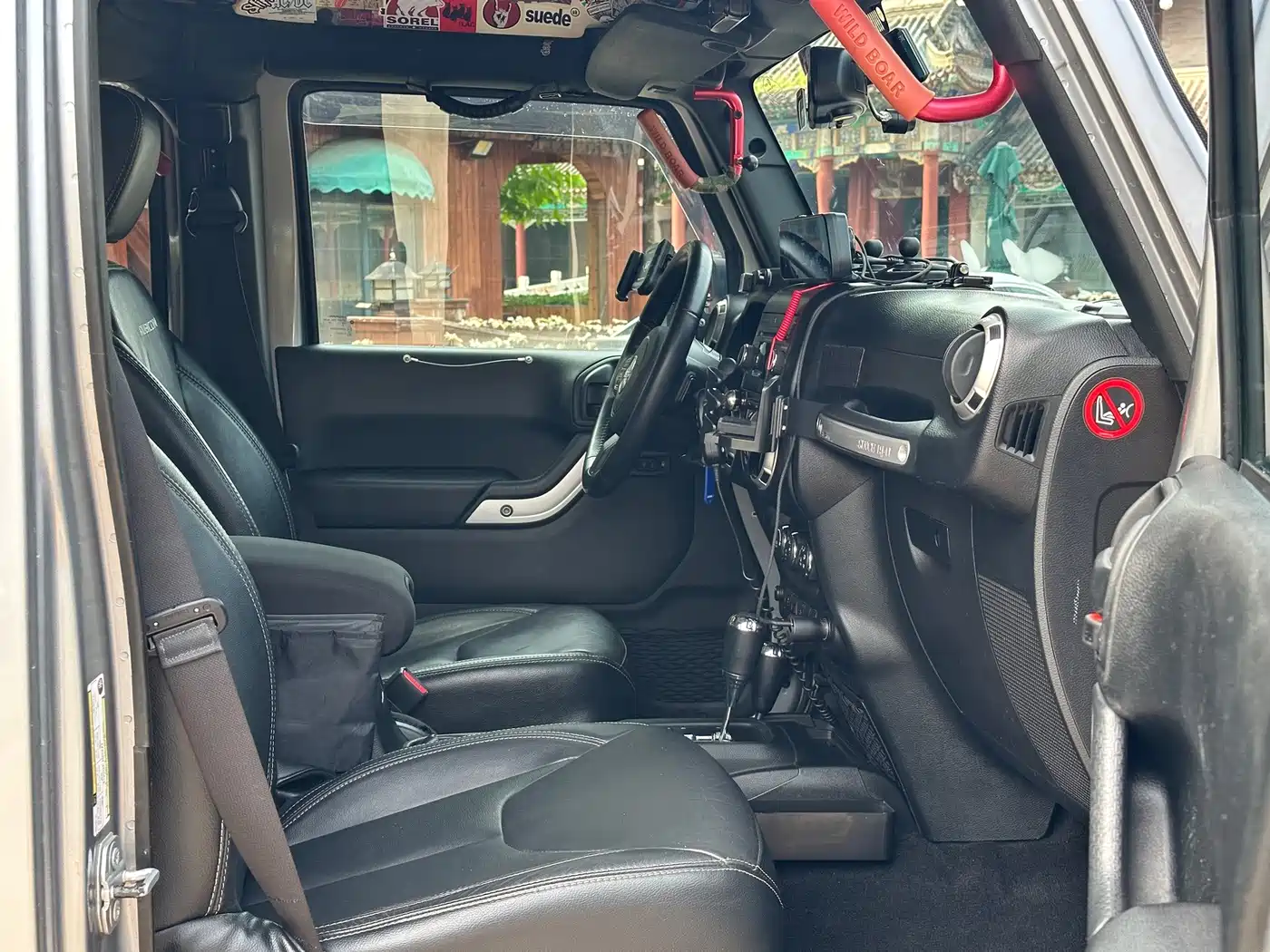 Фото 24 - Jeep Wrangler