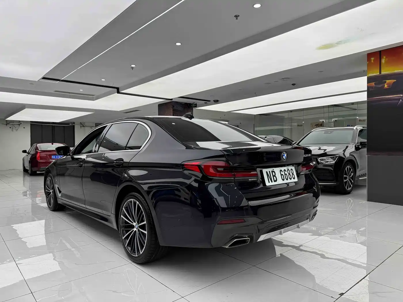 BMW 5 SERIES