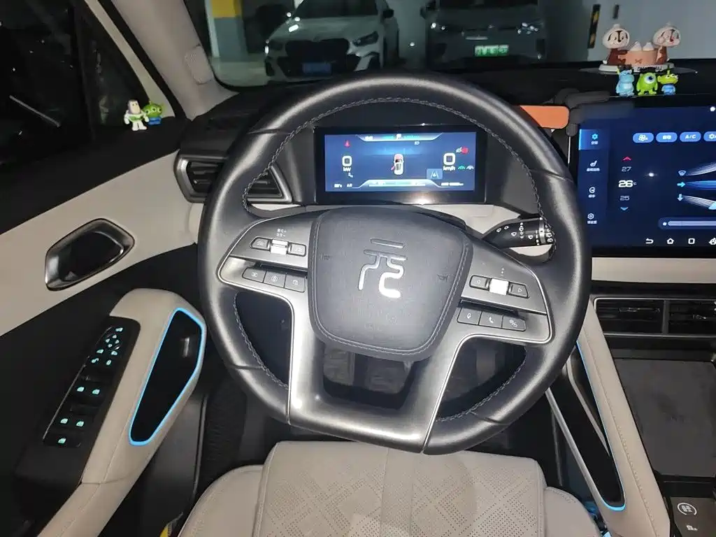 صورة 7 - BYD Yuan UP