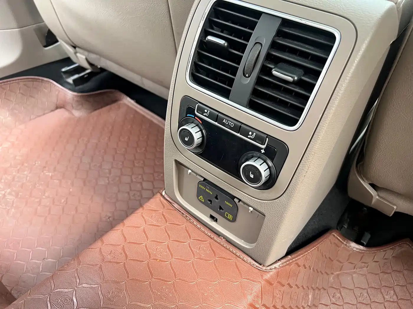 Volkswagen Magotan 2013 1.8TSI Premium фото 15