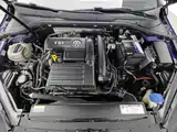 صورة 6 - Volkswagen Golf
