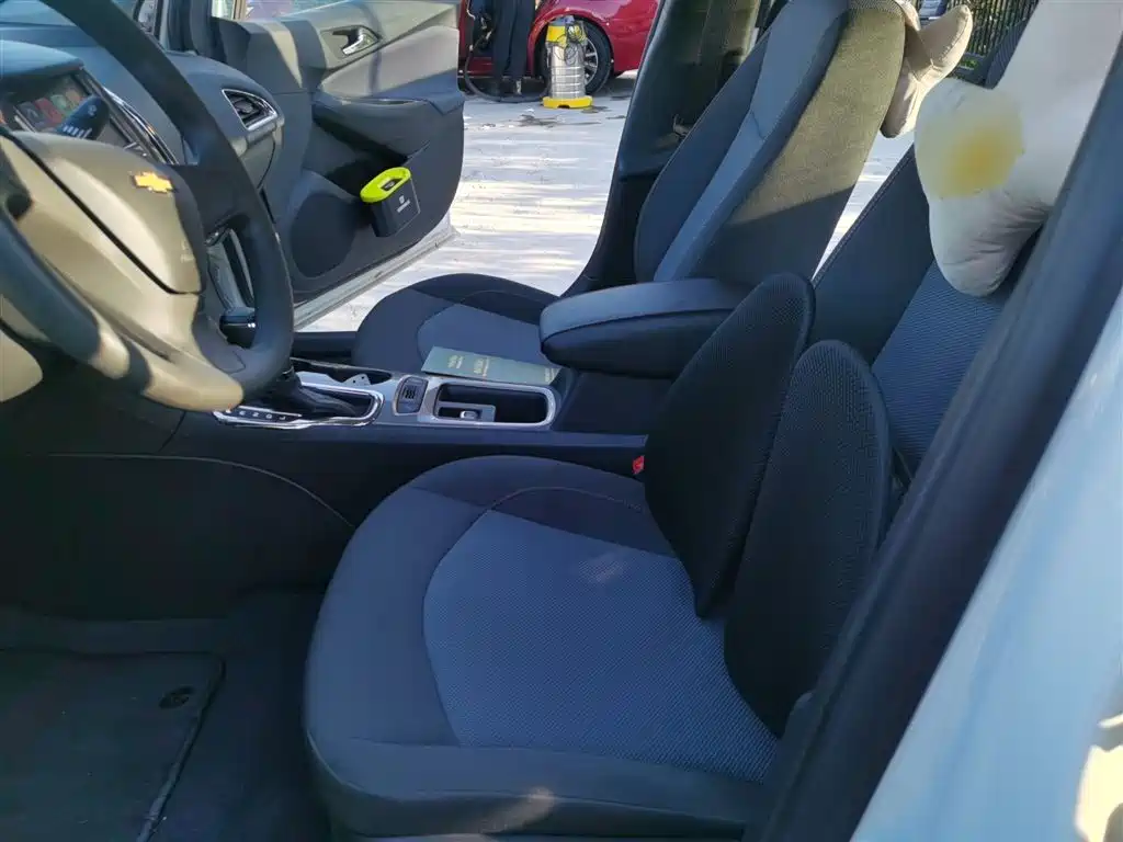Chevrolet Cruze 2018 320 Automatic Pioneer Sunroof Edition фото 8