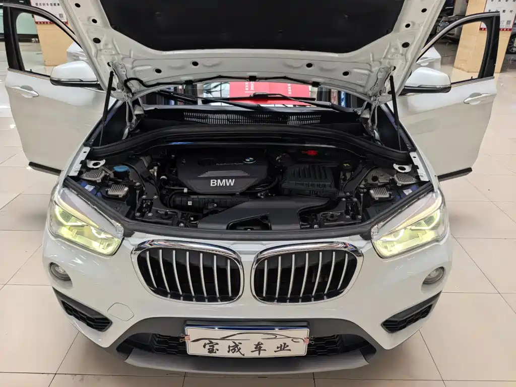 Фото 19 - BMW X1