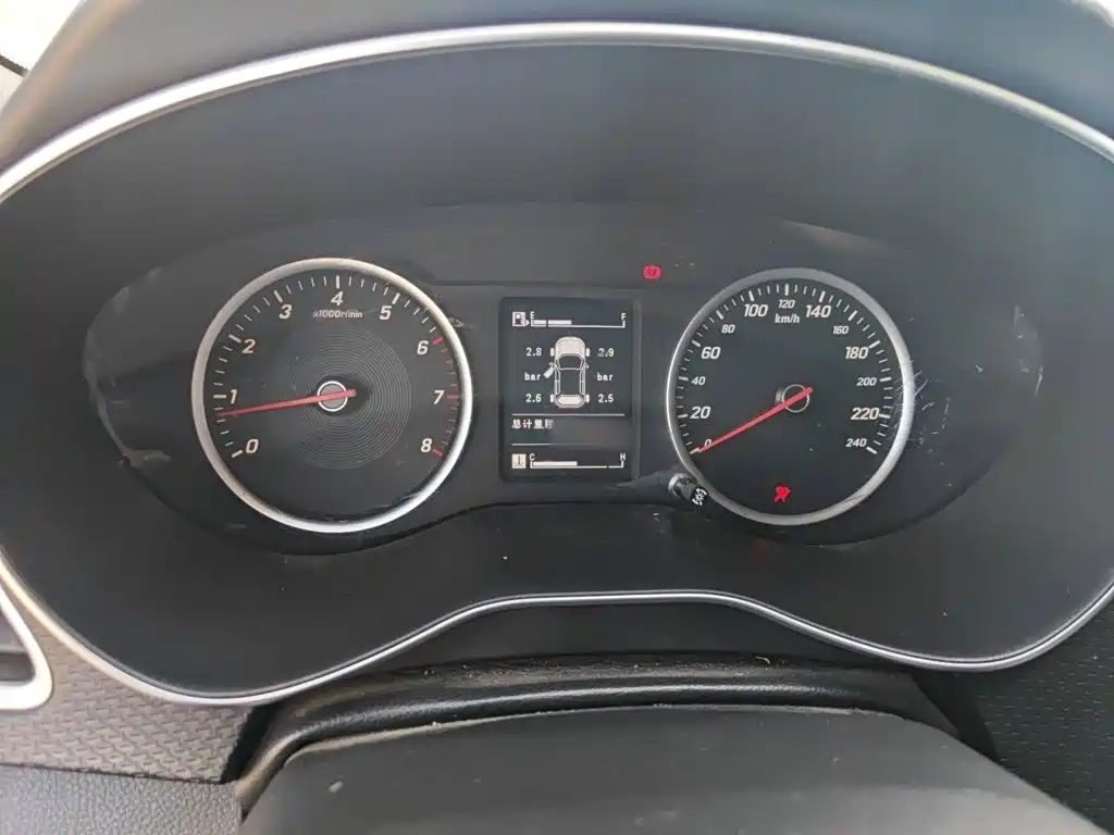 Baojun 730 2019 2019 1.5L Manual Fashion Edition 7-Seater China VI