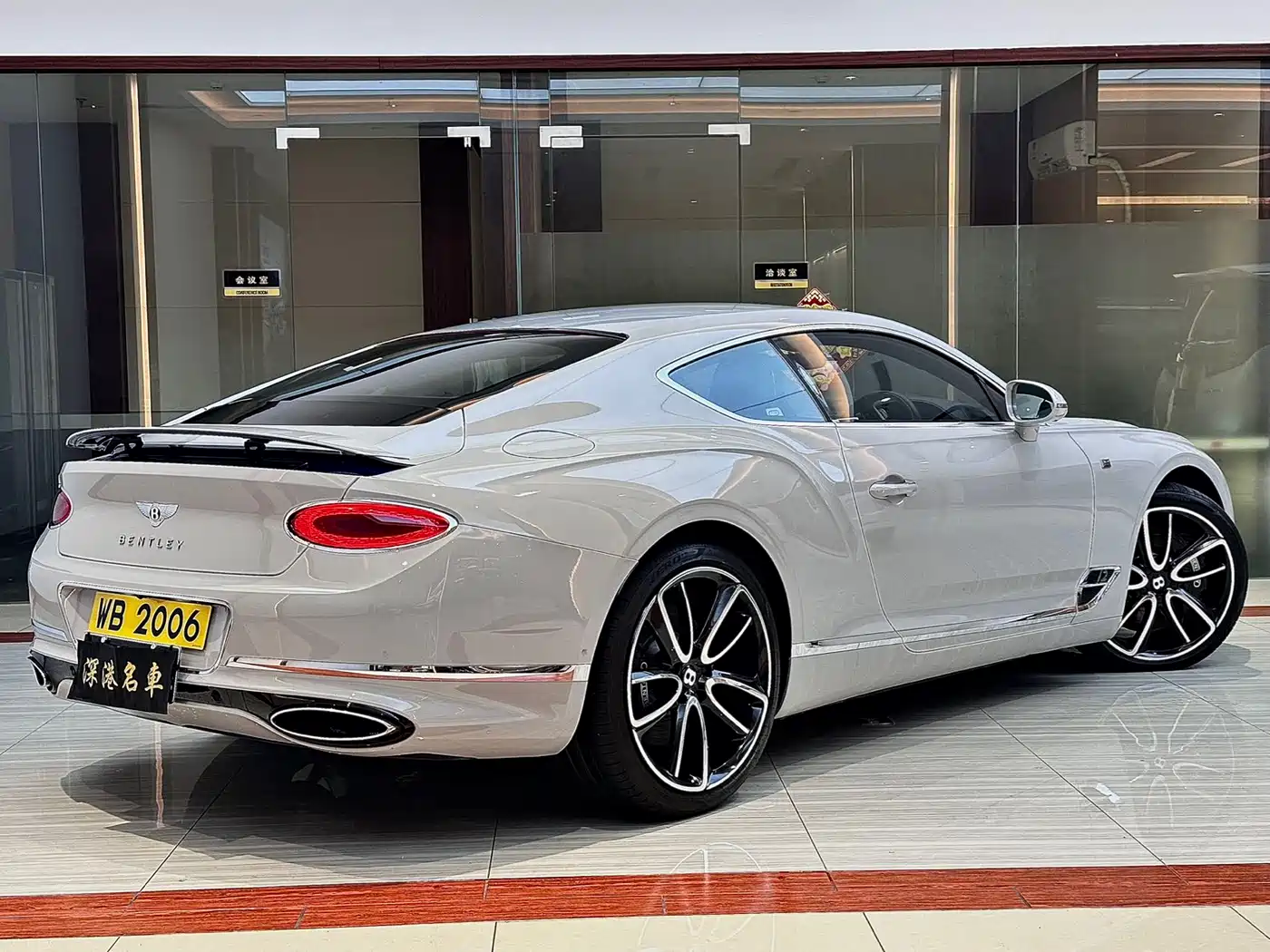 Bentley Continental 2018 6.0T GT W12 фото 5