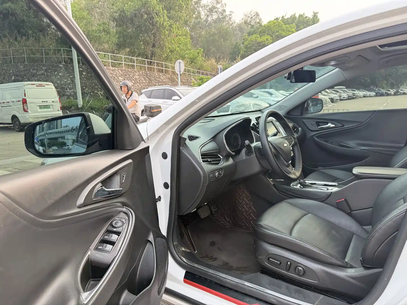 Chevrolet Malibu XL 2017 1.5T Auto Enjoyment Edition фото 10
