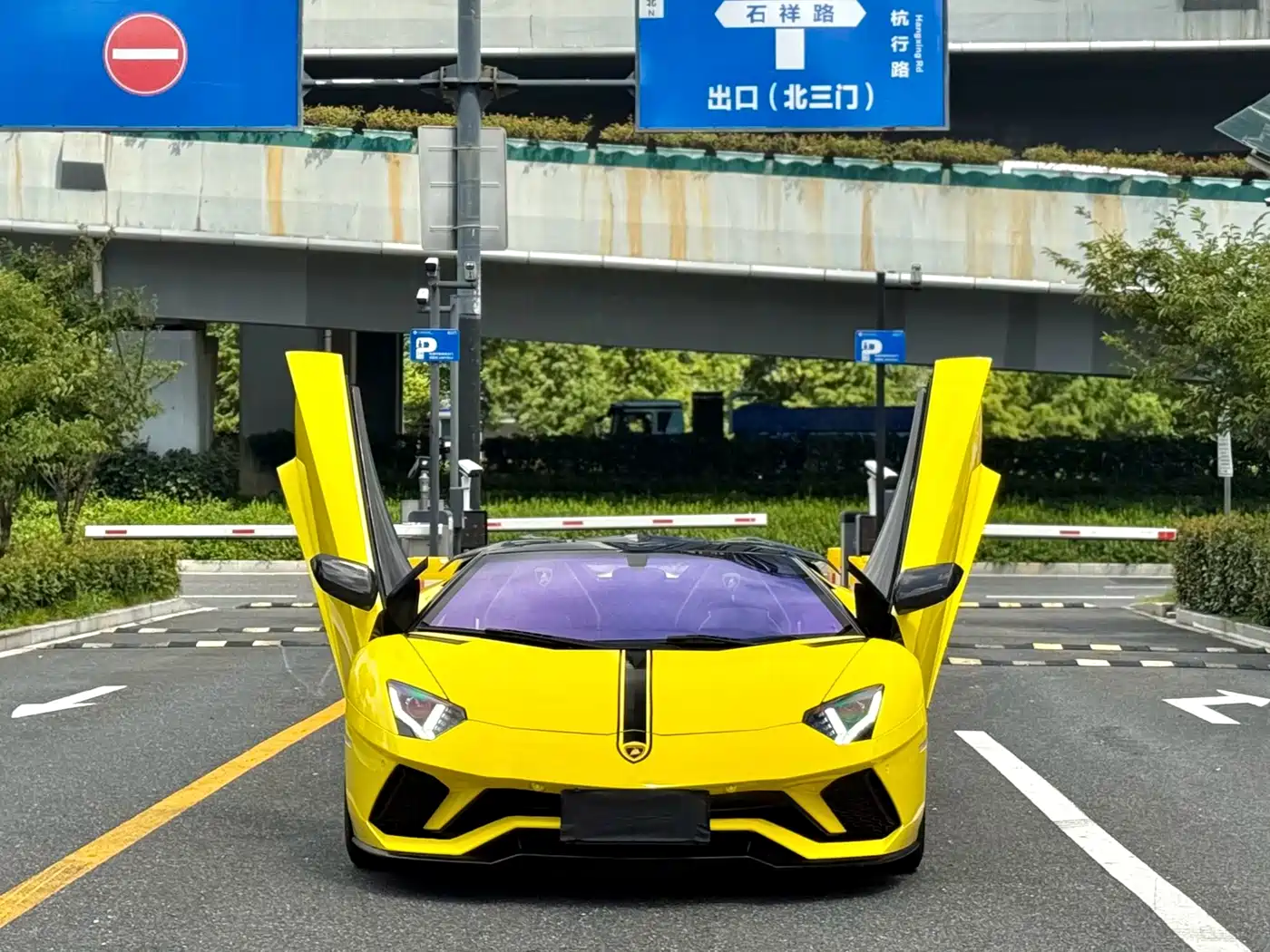 2018 Lamborghini Aventador