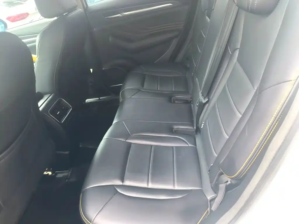 Фото 17 - Haval F7x