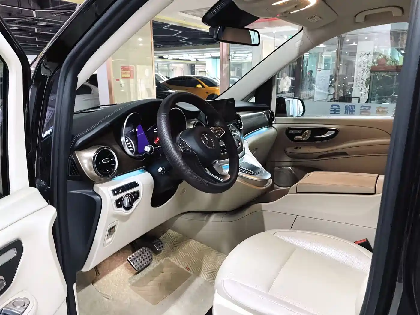 Mercedes-Benz V-Class 2020 V 260 Luxury Edition фото 5