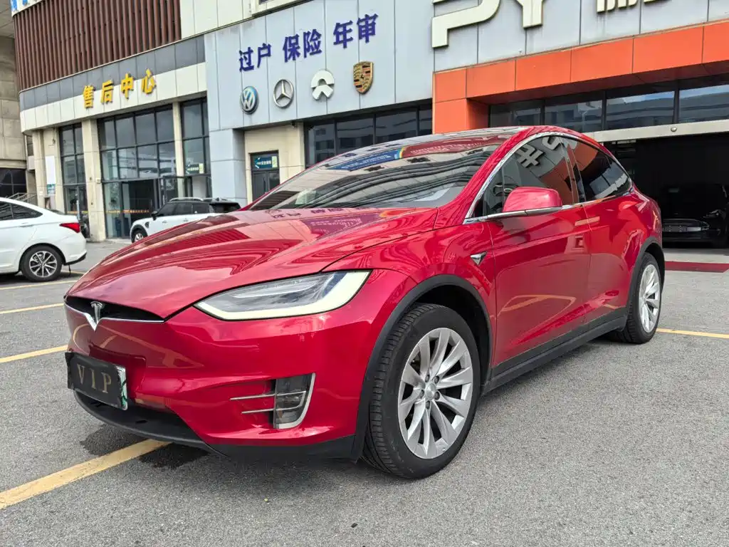 Tesla Model X 2020
