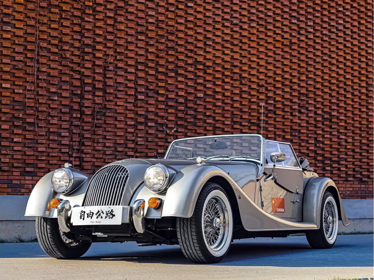 Фото 6 - Morgan Plus 4