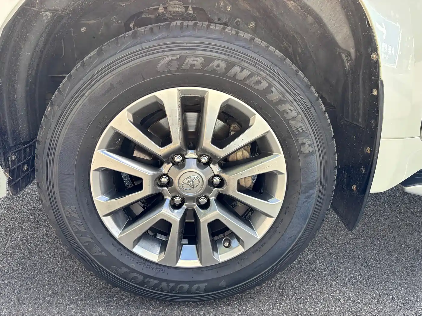 Toyota Prado 2019 2018 3.5L Automatic TX-L Rear-mounted Spare Tire