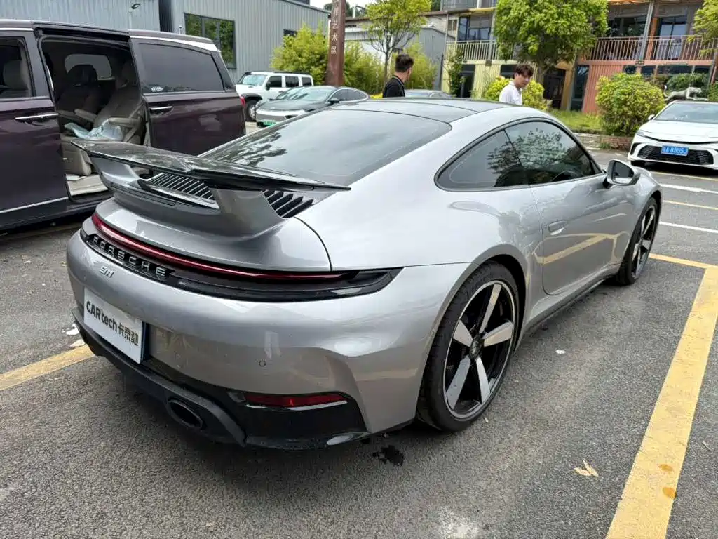 2026 Porsche 911