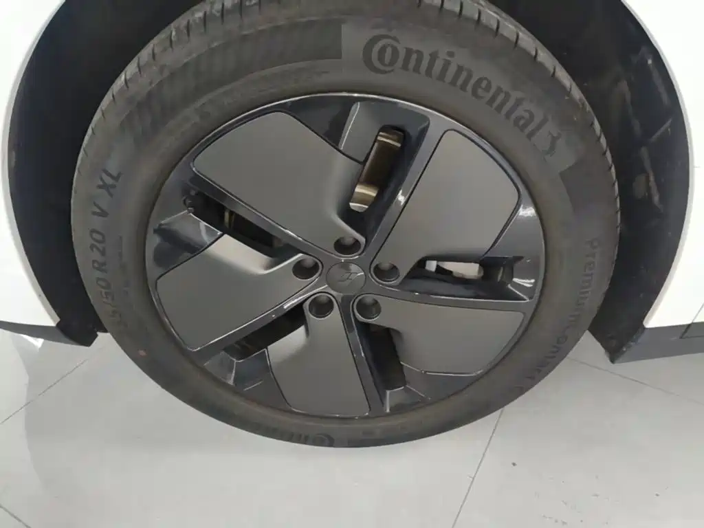 Li Auto Li i8 2025 2025 Standard Edition