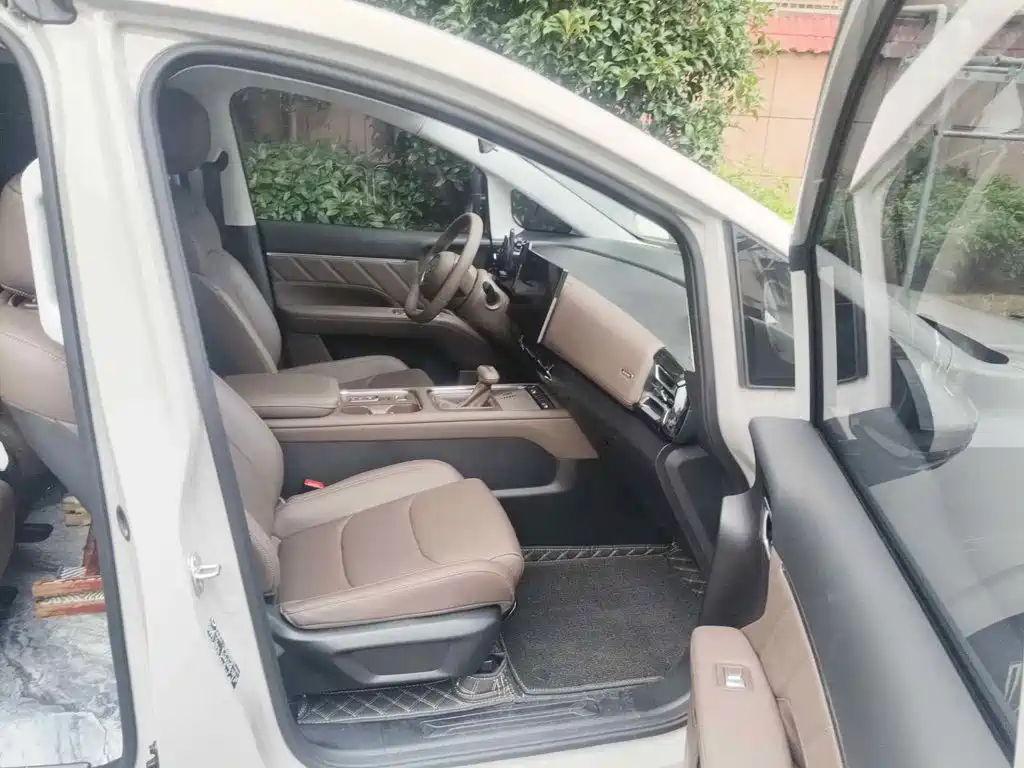 Wuling Motors Xingguang 730 2026 2025 Model Base Version