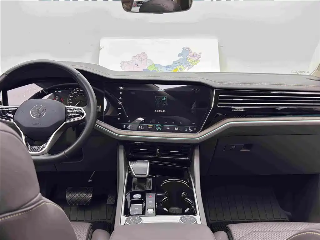 Volkswagen Touareg 2023 2022 3.0TSI Rui Xiang Edition Gloss Black Sport Package