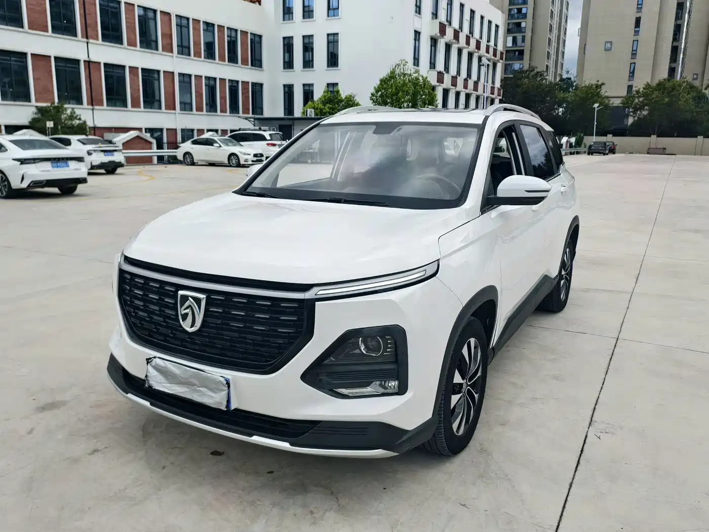 Baojun 530 2021 2021 Global Anniversary Edition 1.5T CVT Luxury 7-seater