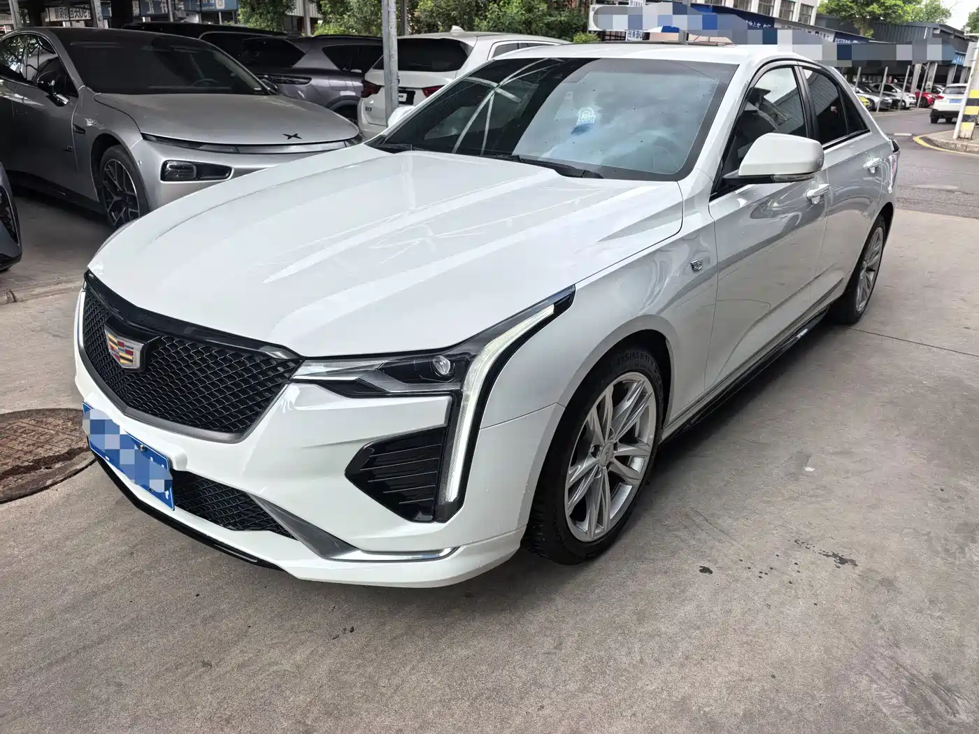 Cadillac CT4 2022 2021 28T Fashion Edition