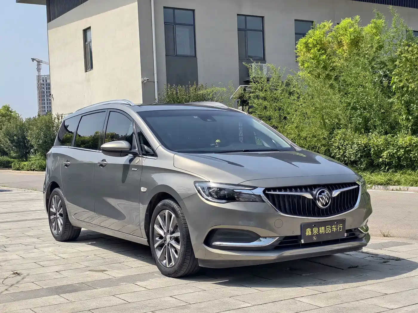 Фото 2 - Buick GL6