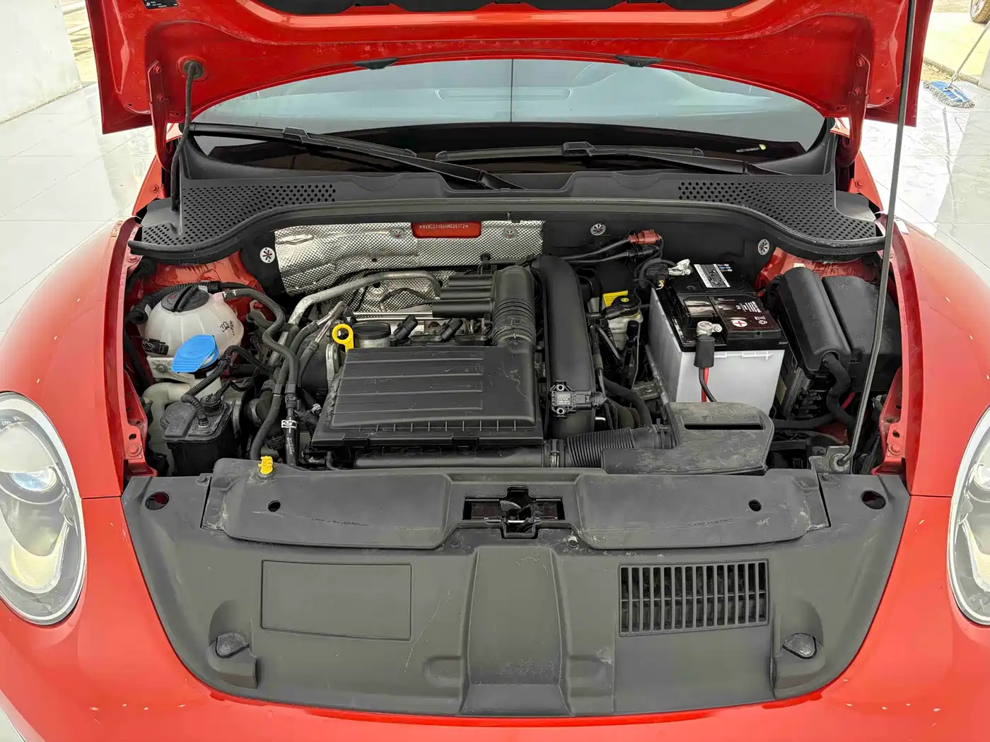 Photo 5 - Volkswagen Beetle