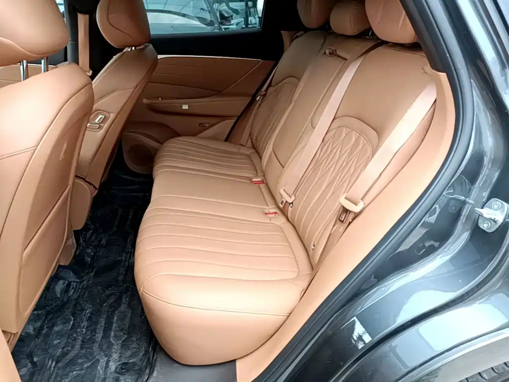 Dongfeng Aeolus L8 2025 2025 Plug-in Hybrid