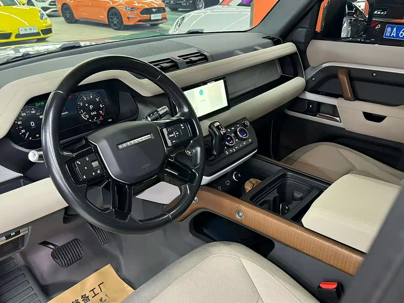 Land Rover Defender 2021 110 P400 X фото 6