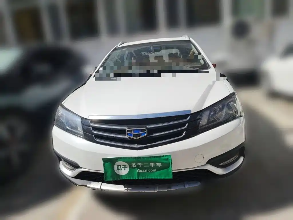 Фото 24 - Geely Emgrand