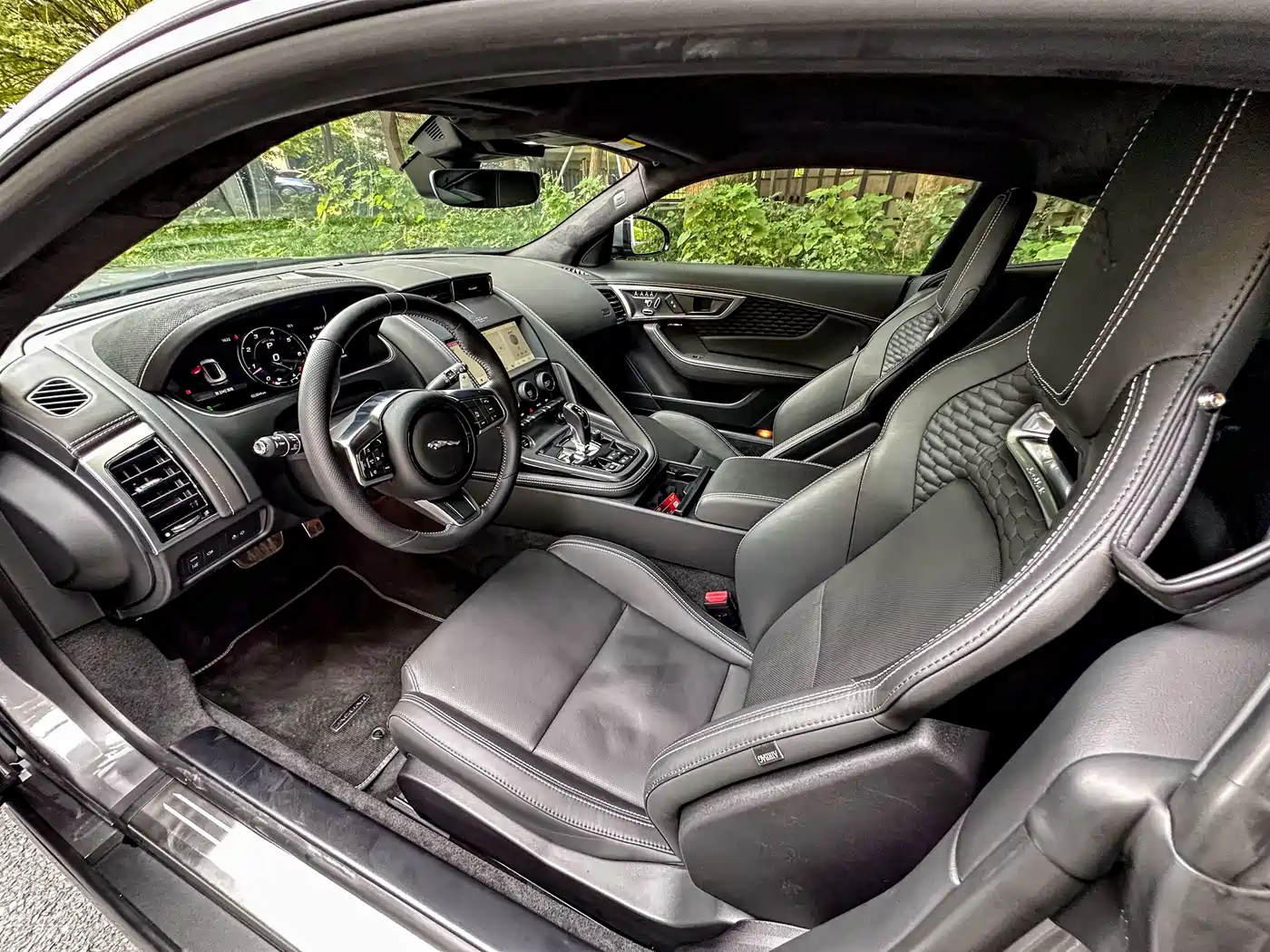 Jaguar F-TYPE 2023 2023 Model P300 Hardtop R-DYNAMIC BLACK
