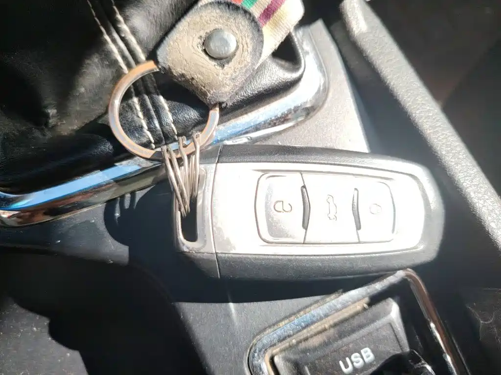 Фото 12 - Geely Emgrand
