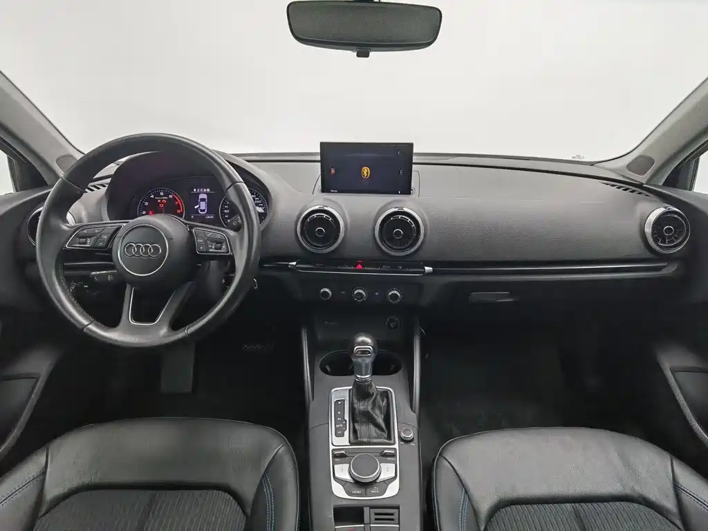 Фото 5 - Audi A3